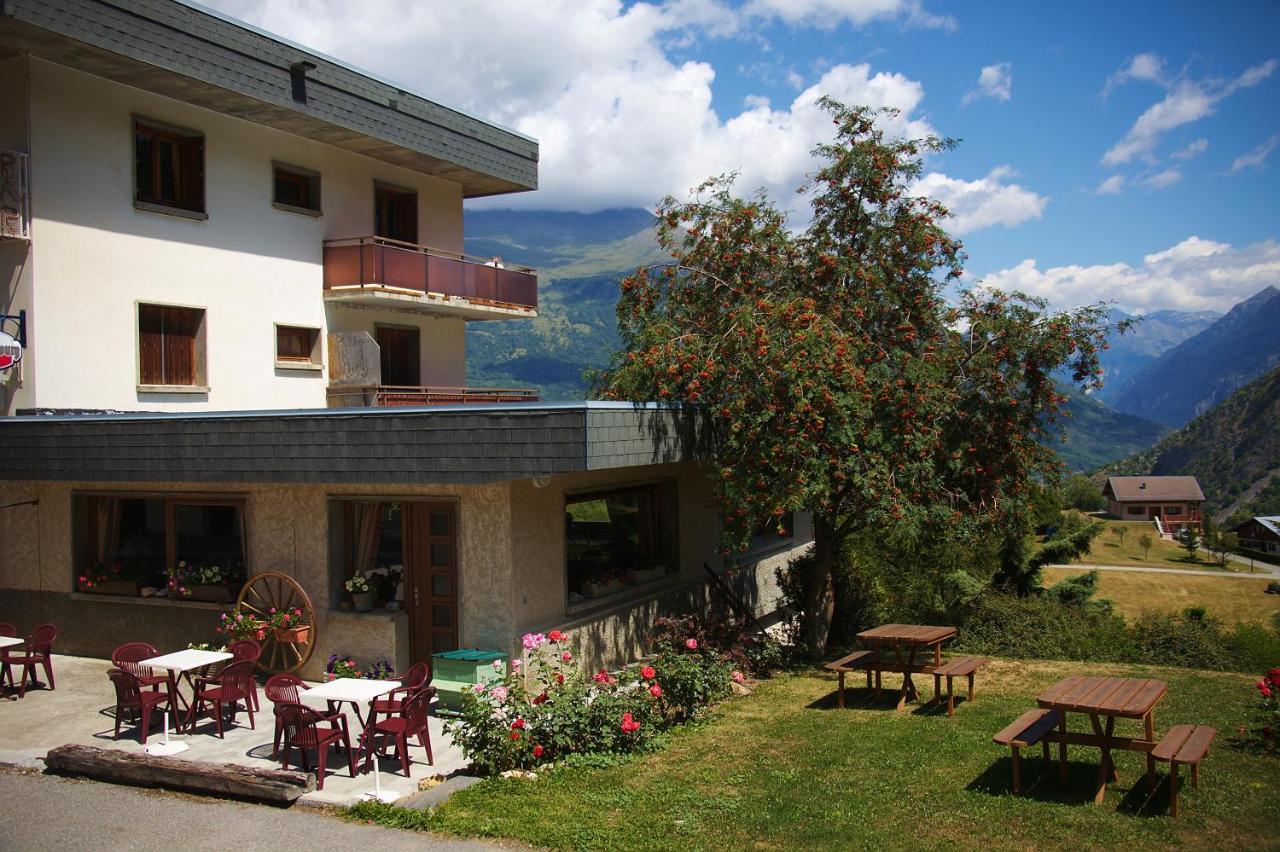 Les Sorbiers Hotel Montricher-le-Bochet Eksteriør billede